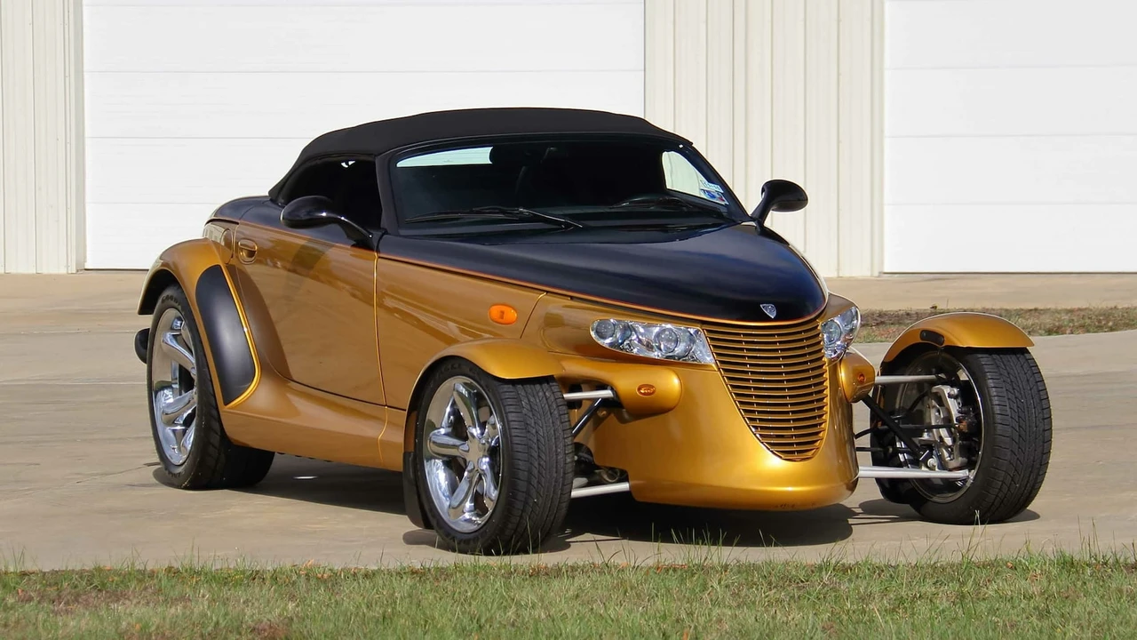 2002 Chrysler Prowler - Image 12 of 25
