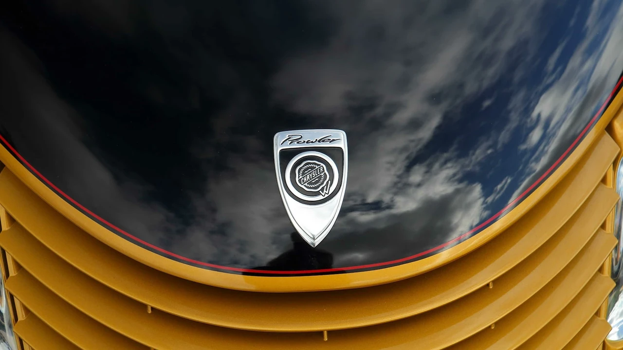 2002 Chrysler Prowler - Image 16 of 25