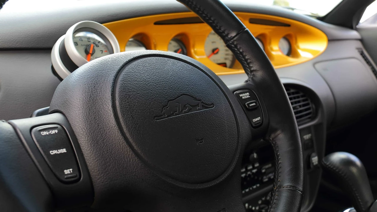 2002 Chrysler Prowler - Image 23 of 25