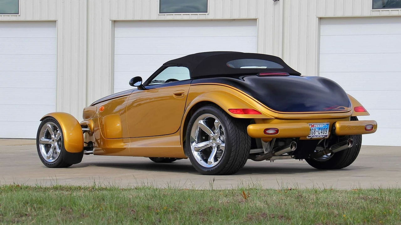 2002 Chrysler Prowler - Image 3 of 25