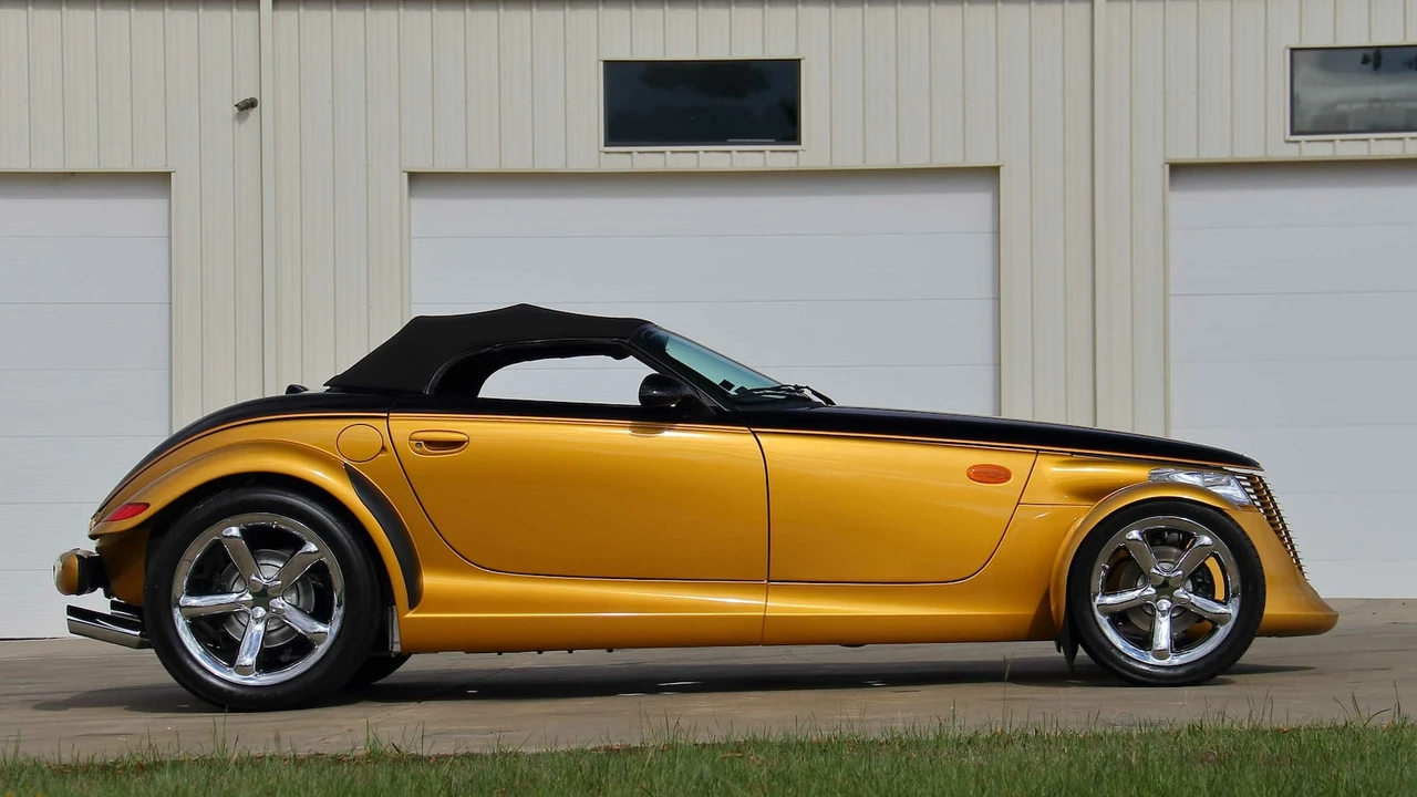 2002 Chrysler Prowler - Image 8 of 25