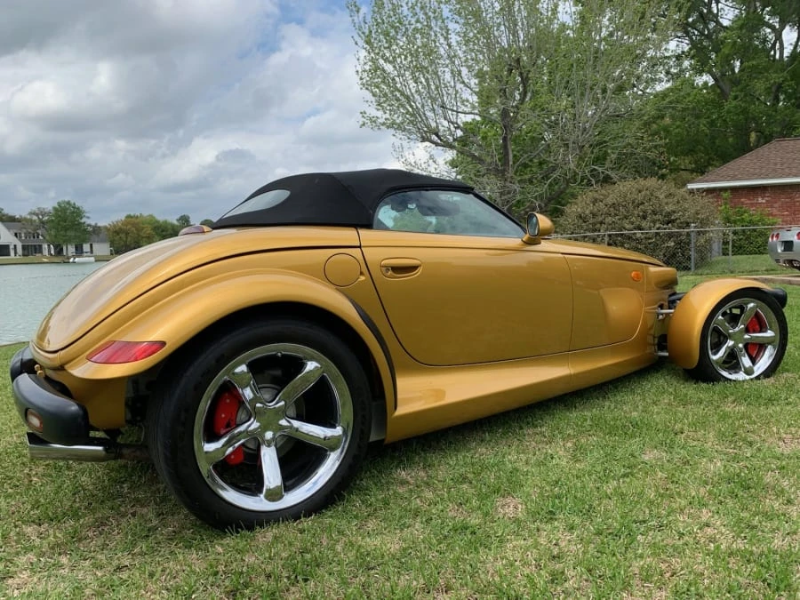 2002 Chrysler Prowler - Image 11 of 12