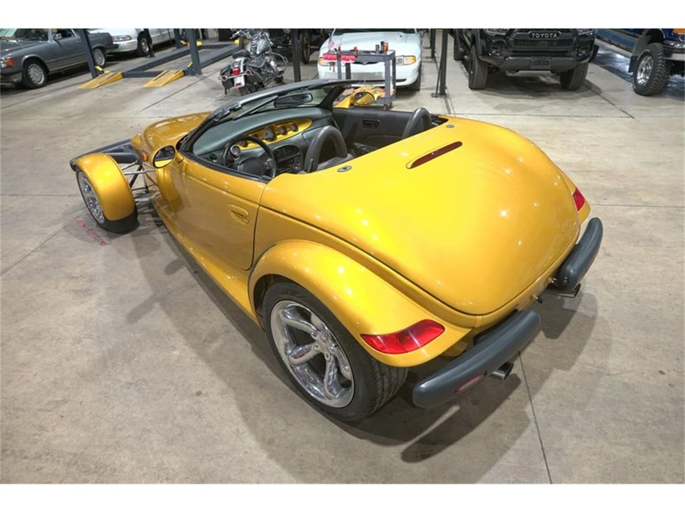 2002 Chrysler Prowler - Image 16 of 31