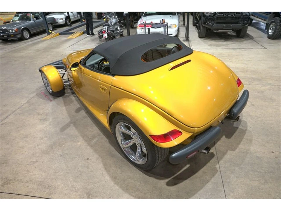 2002 Chrysler Prowler - Image 30 of 31