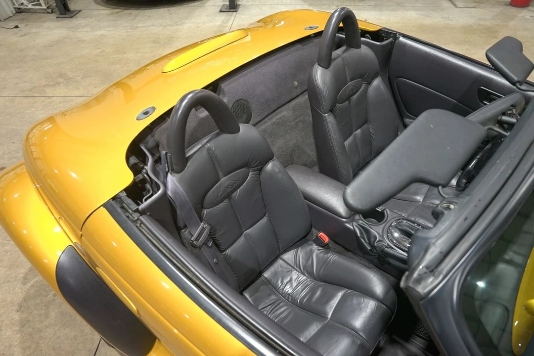 2002 Chrysler Prowler - Image 18 of 31