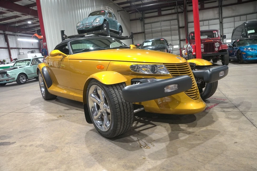 2002 Chrysler Prowler - Image 26 of 31