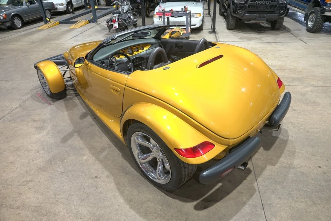 2002 Chrysler Prowler - Image 16 of 31