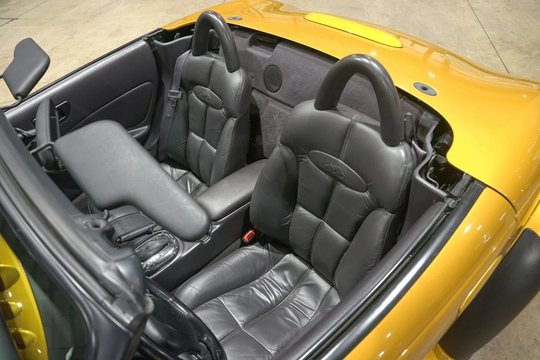 2002 Chrysler Prowler - Image 19 of 31
