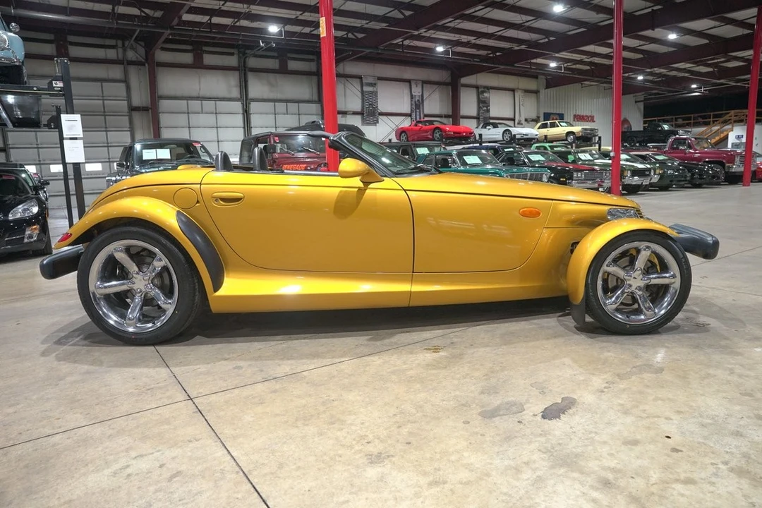 2002 Chrysler Prowler - Image 10 of 31