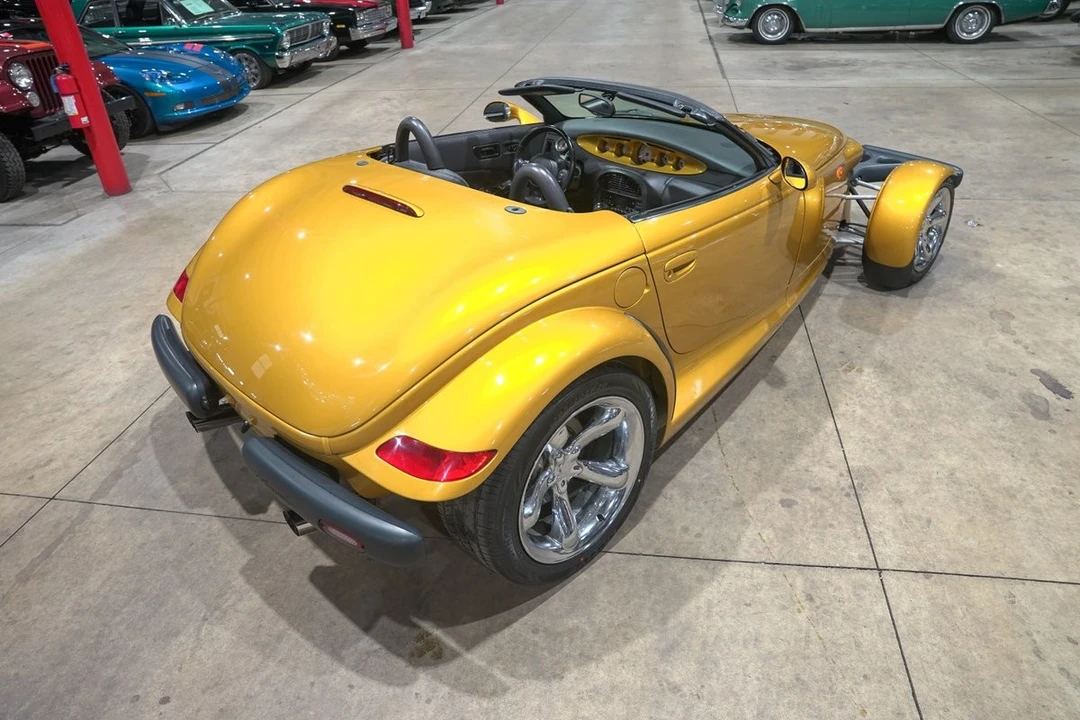 2002 Chrysler Prowler - Image 17 of 31