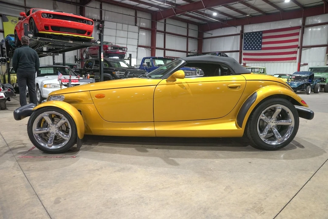 2002 Chrysler Prowler - Image 21 of 31