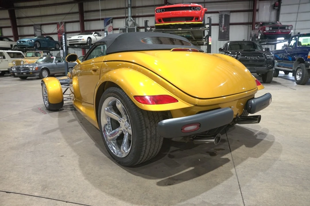 2002 Chrysler Prowler - Image 22 of 31