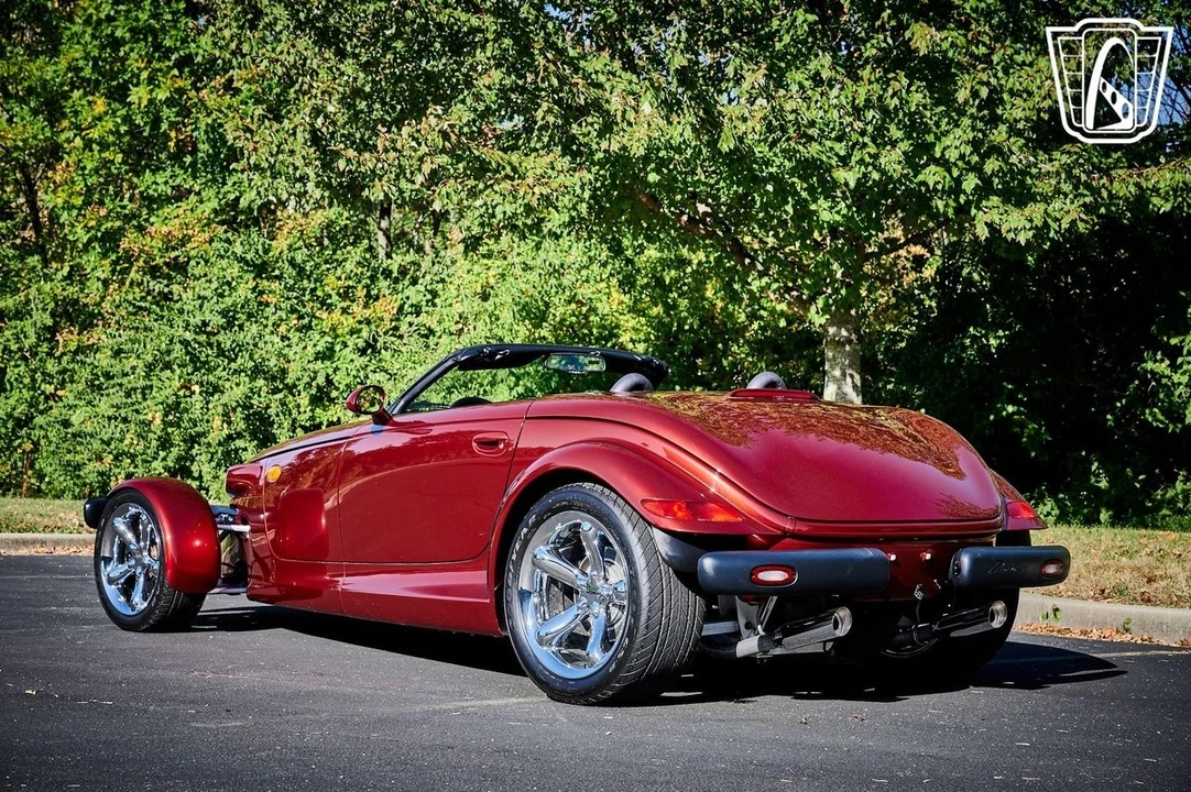 2002 Chrysler Prowler - Image 10 of 12