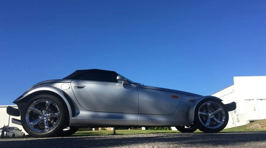 2002 Chrysler Prowler - Image 11 of 12