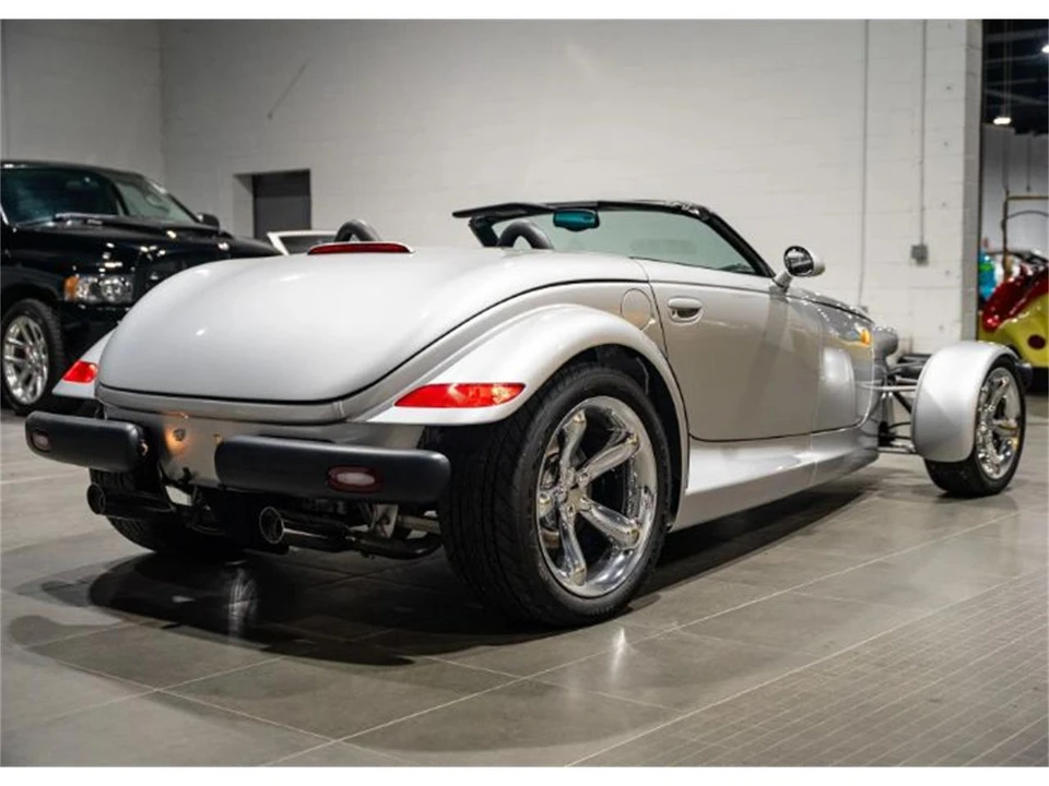 2002 Chrysler Prowler - Image 13 of 30