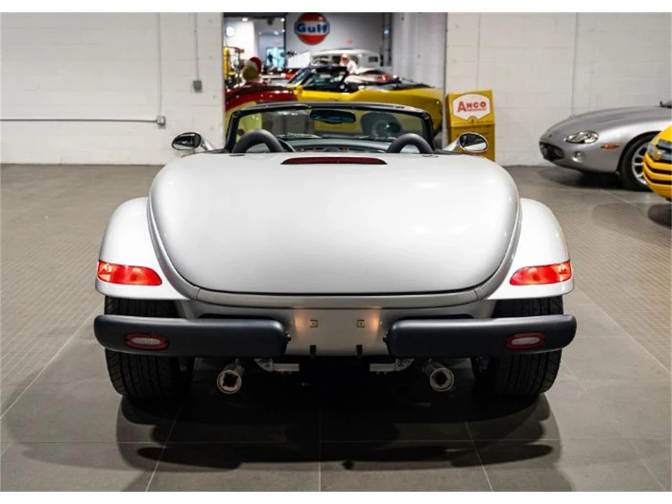 2002 Chrysler Prowler - Image 14 of 30