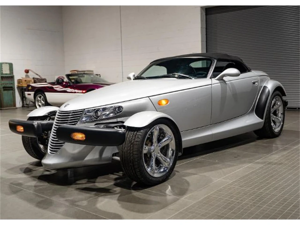 2002 Chrysler Prowler - Image 18 of 30