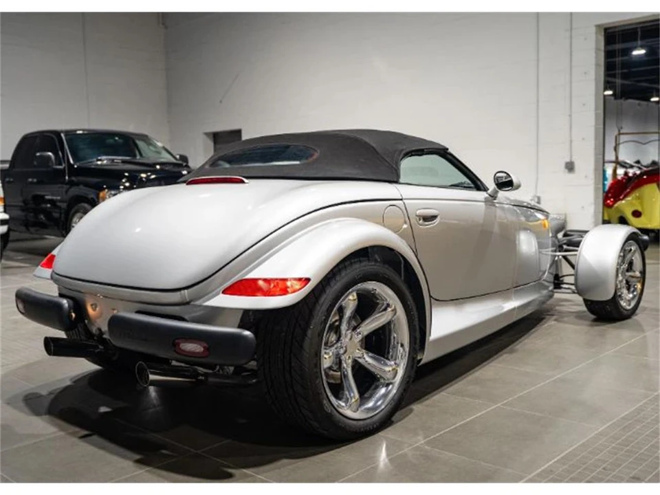 2002 Chrysler Prowler - Image 20 of 30