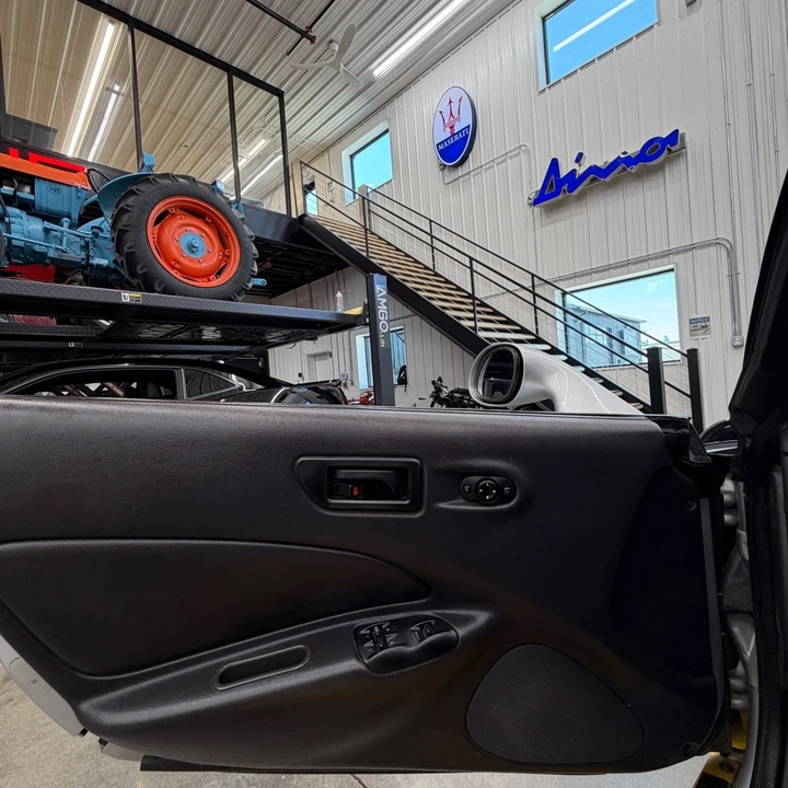 2002 Chrysler Prowler - Image 14 of 18