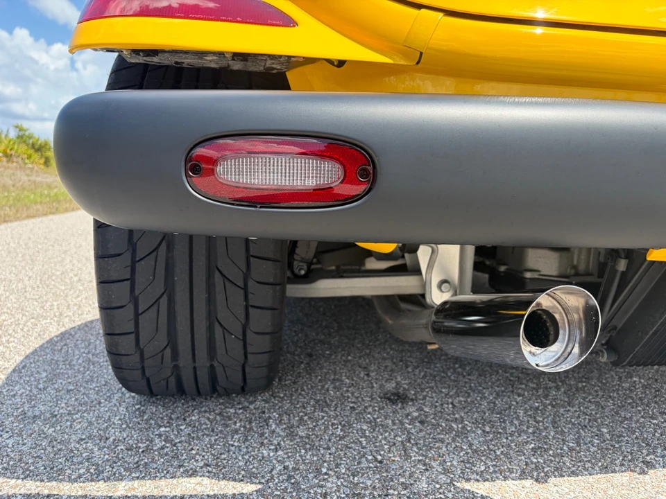 2002 Chrysler Prowler - Image 19 of 31