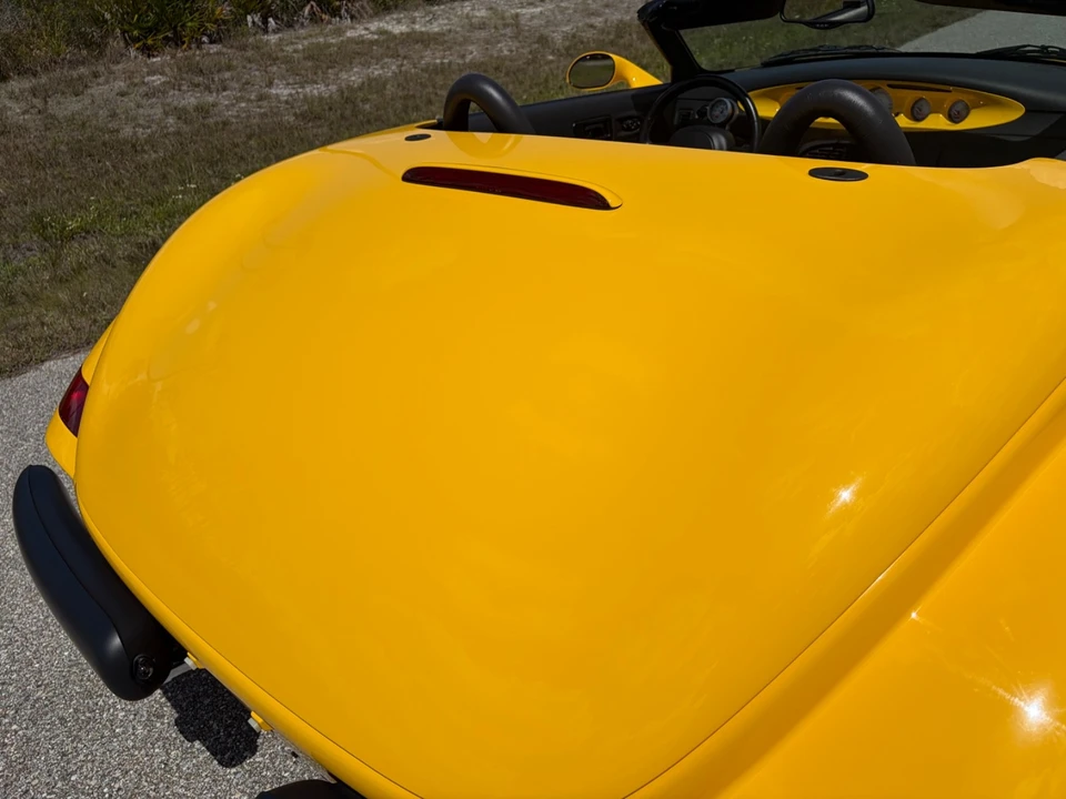 2002 Chrysler Prowler - Image 21 of 31