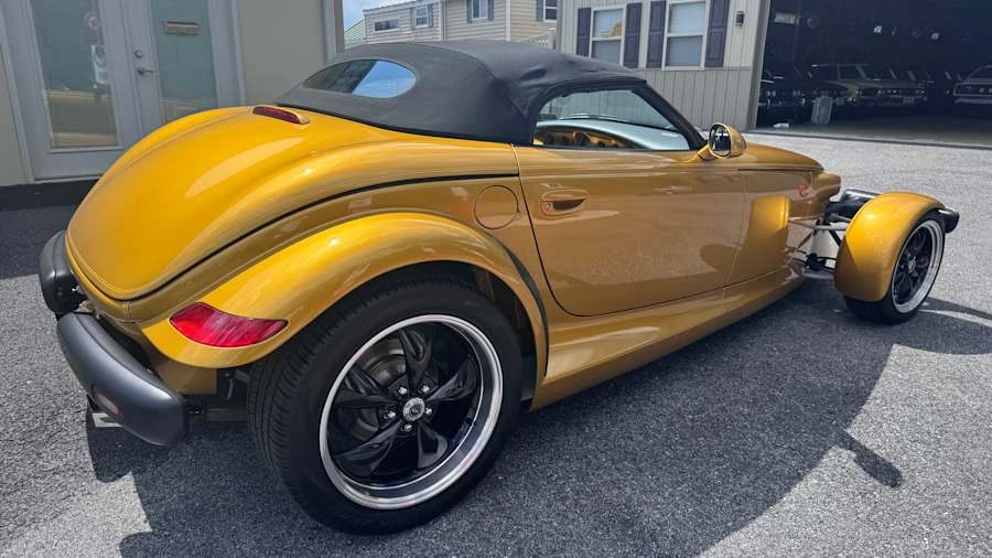 2002 Chrysler Prowler - Image 3 of 13