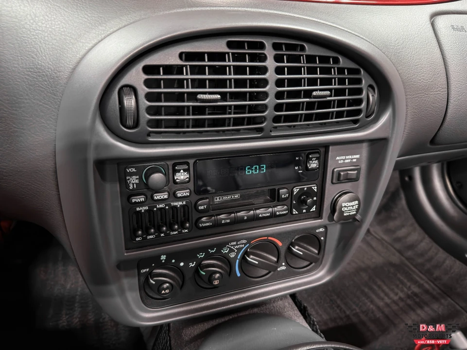 2002 Chrysler Prowler - Image 20 of 31