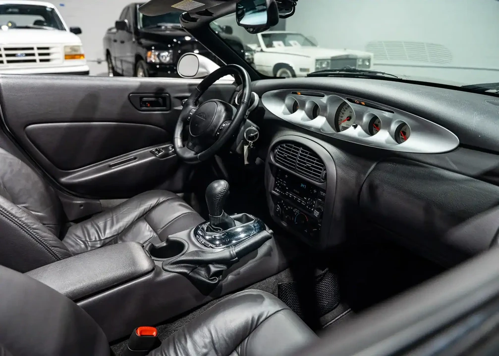 2002 Chrysler Prowler - Image 13 of 22
