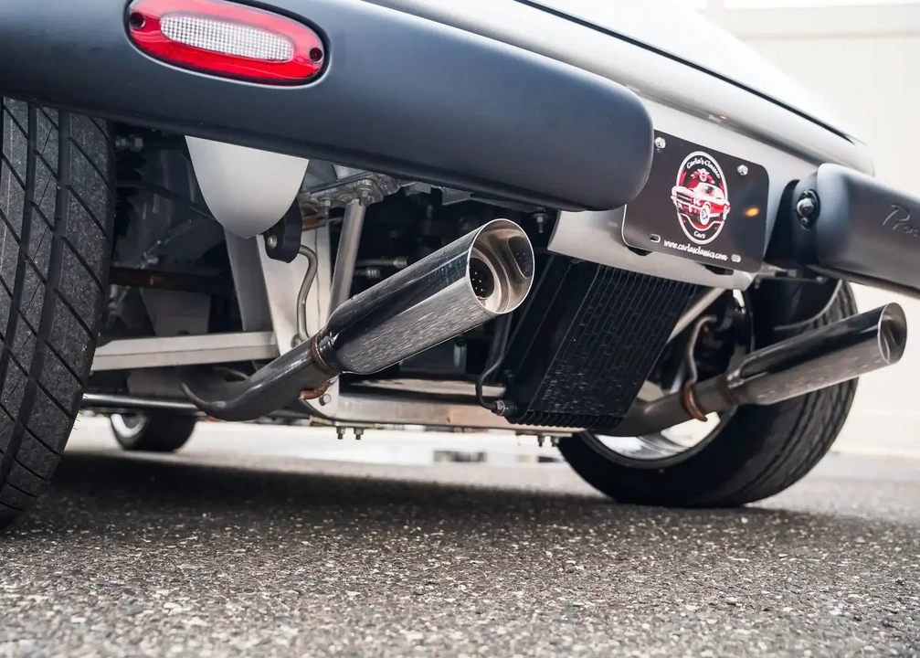 2002 Chrysler Prowler - Image 3 of 22