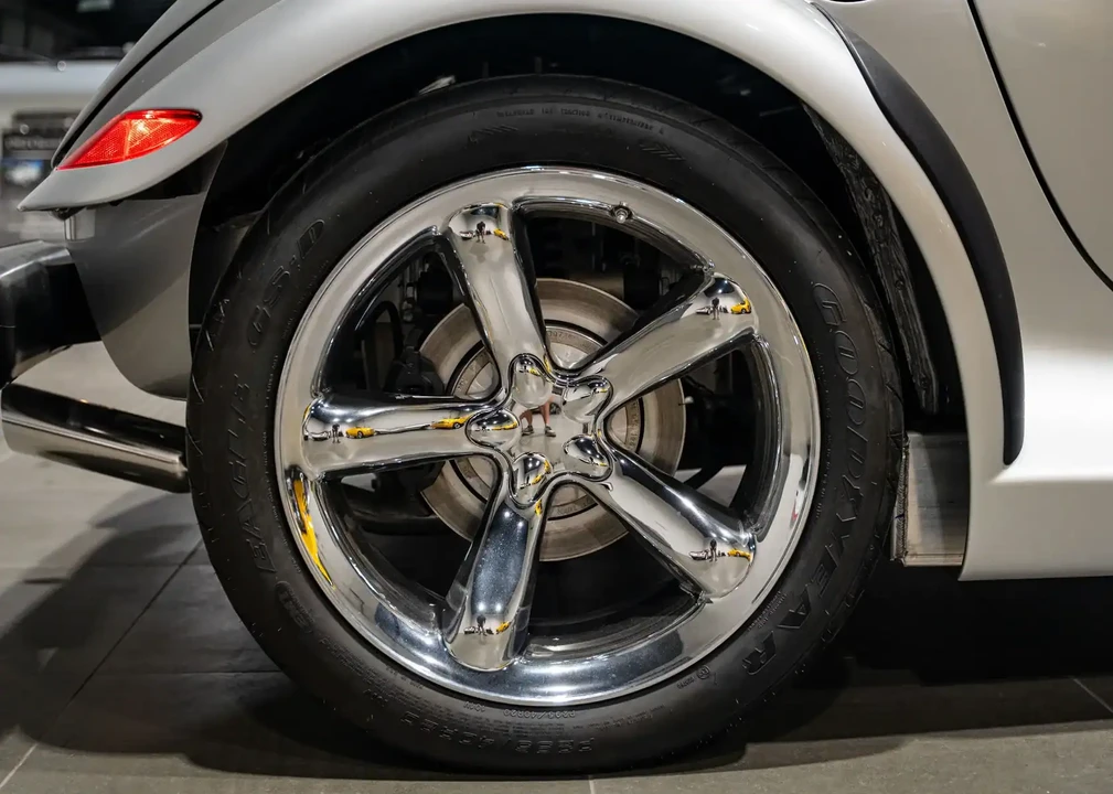 2002 Chrysler Prowler - Image 10 of 22