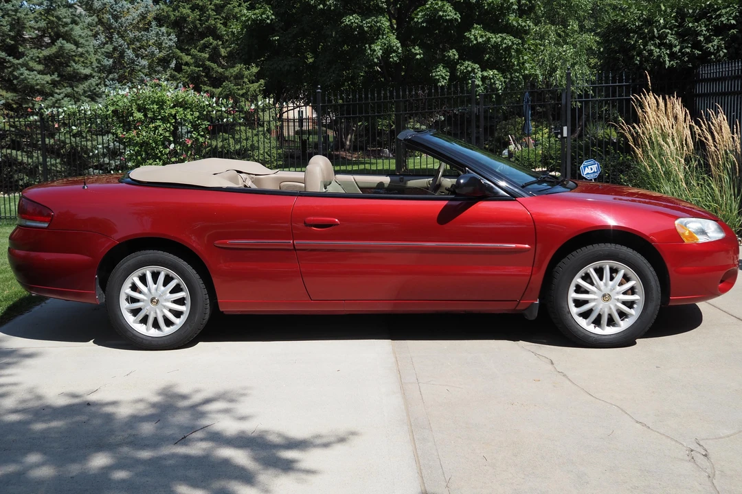 2002 Chrysler Sebring - Image 3 of 31