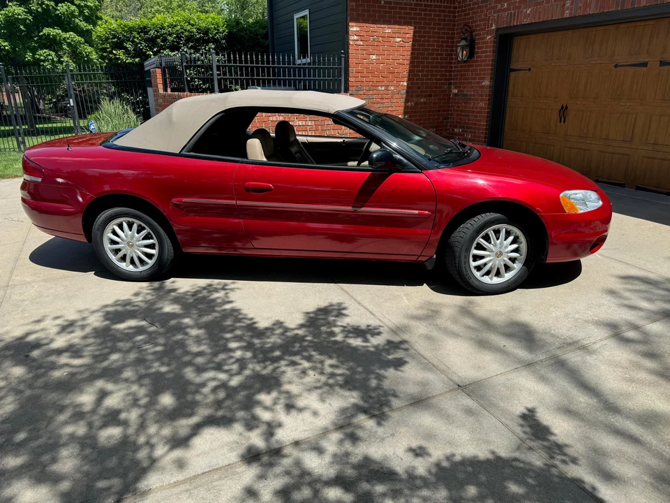 2002 Chrysler Sebring - Image 24 of 31