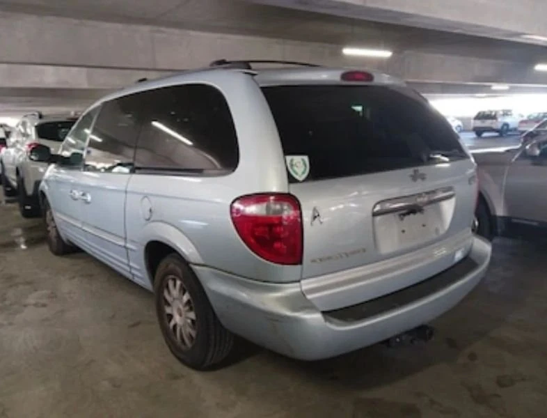 2002 Chrysler Town & Country - Image 3 of 4