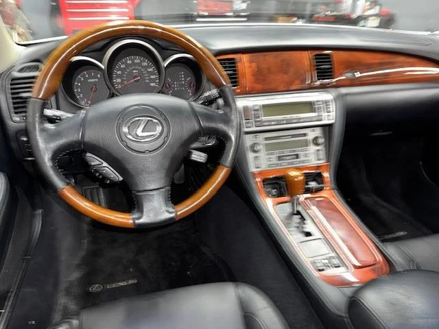 2002 Lexus SC430 - Image 11 of 17