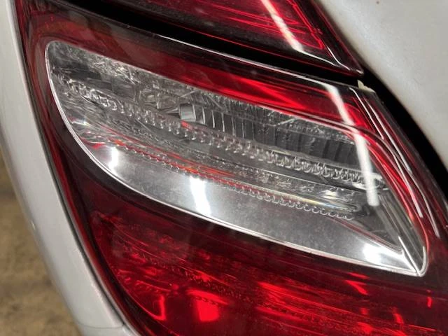 2002 Lexus SC430 - Image 12 of 17