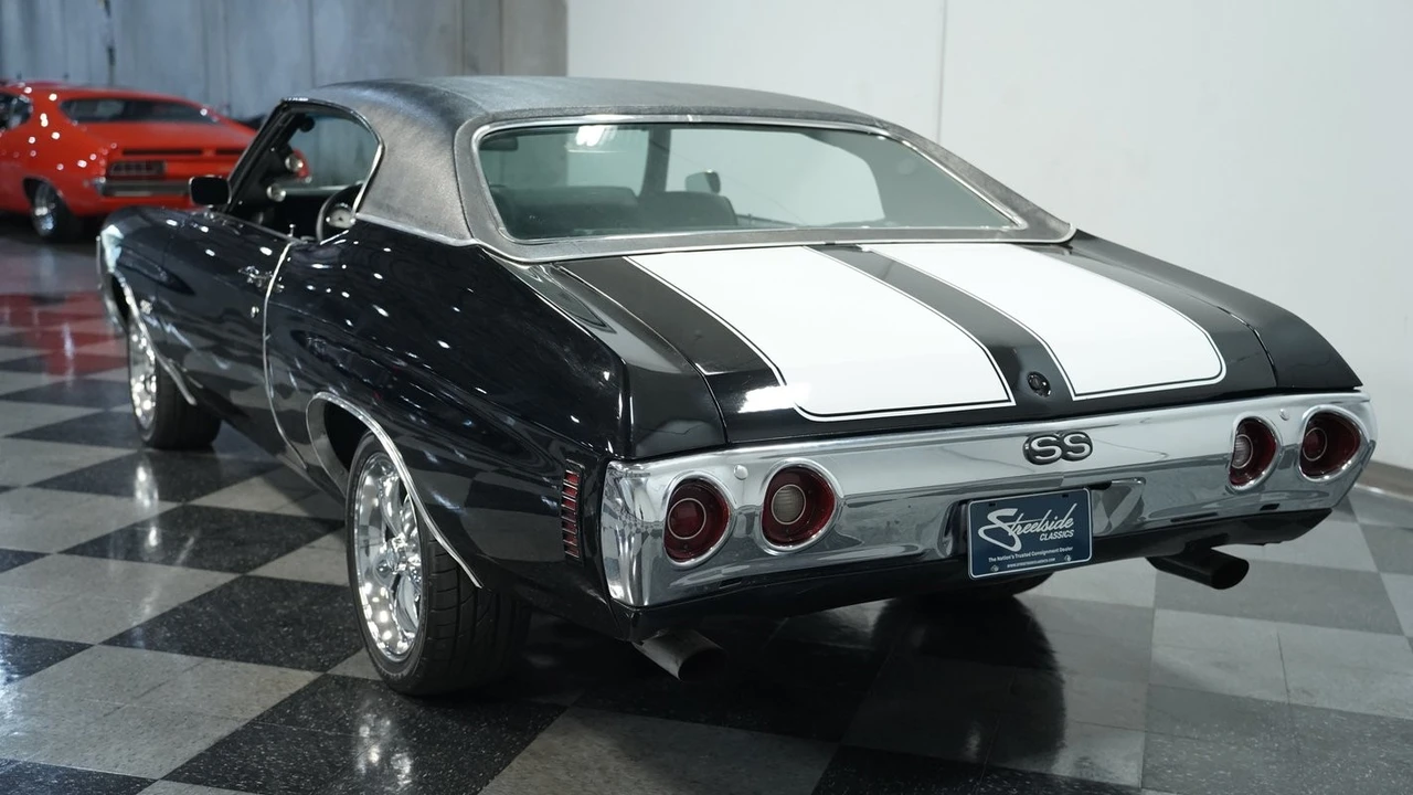 2002 Chevrolet Chevelle - Image 8 of 12