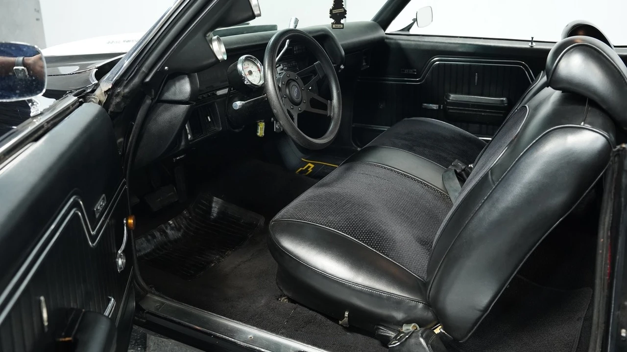 2002 Chevrolet Chevelle - Image 4 of 12