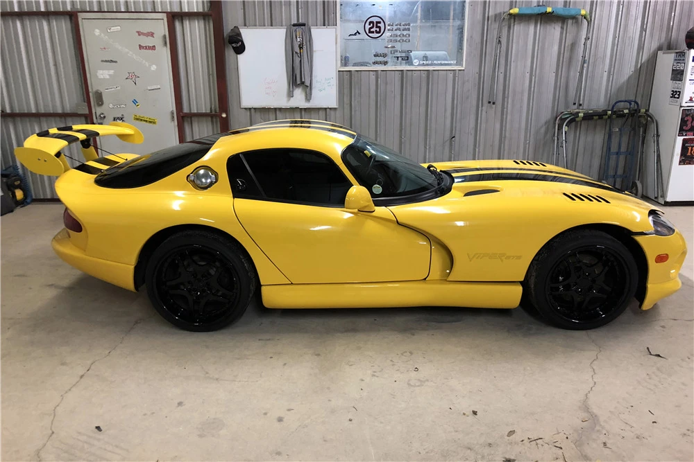 2002 Dodge Viper GTS 2nd Gen - Image 5 of 5