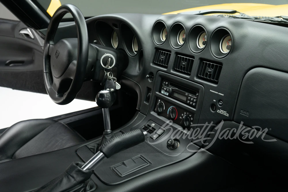 2002 Dodge Viper GTS 2nd Gen - Image 8 of 31