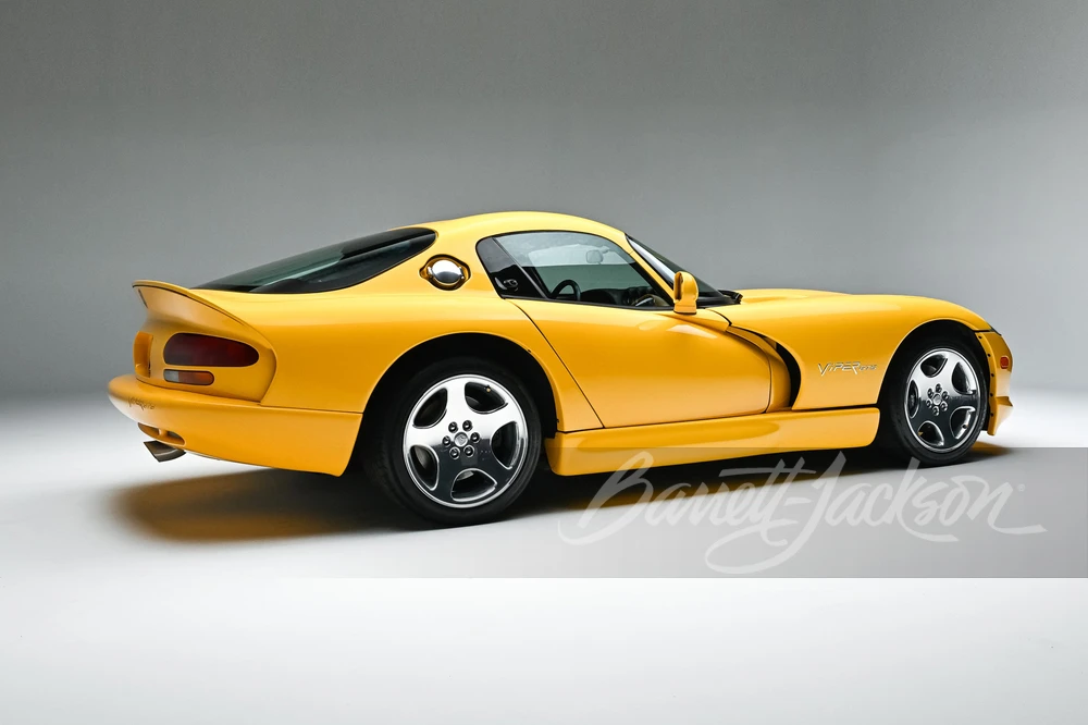 2002 Dodge Viper GTS 2nd Gen - Image 2 of 31