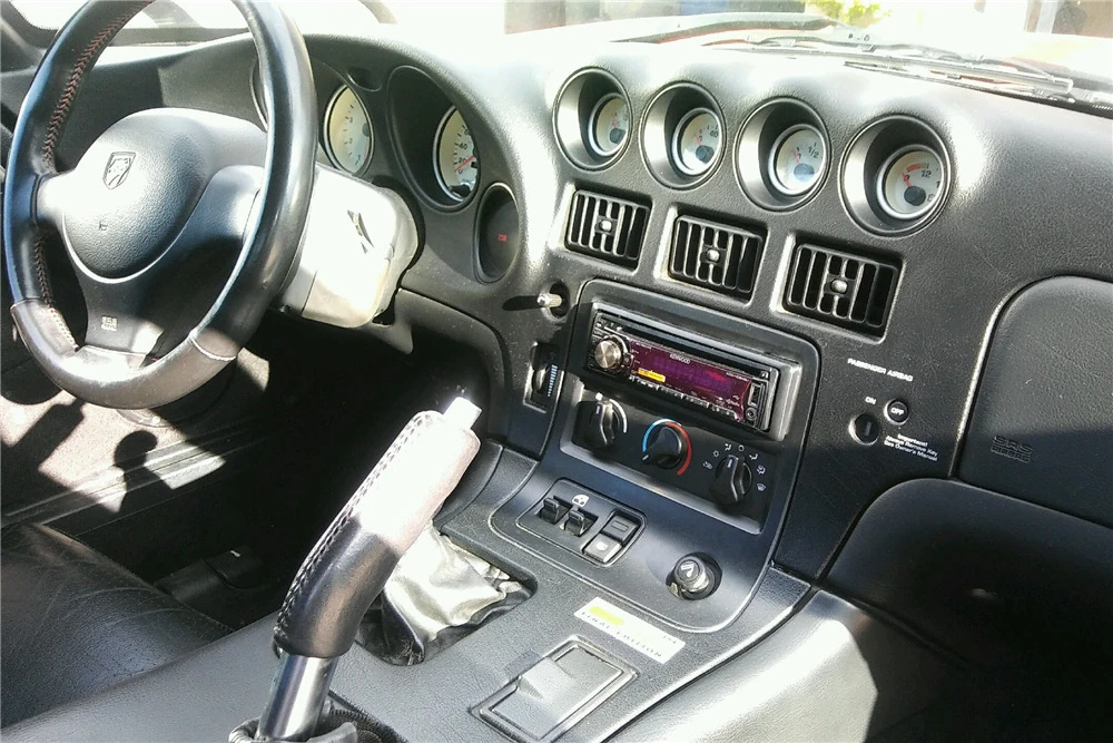 2002 Dodge Viper GTS 2nd Gen - Image 3 of 5