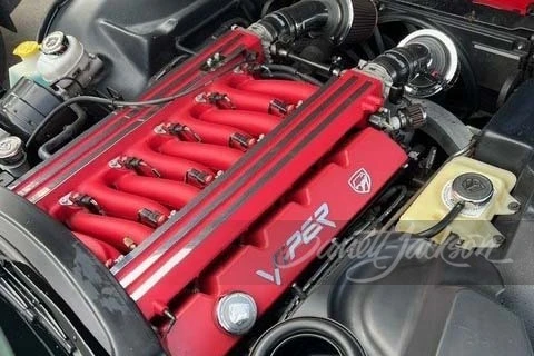 2002 Dodge Viper GTS 2nd Gen - Image 2 of 16