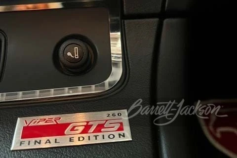 2002 Dodge Viper GTS 2nd Gen - Image 10 of 16