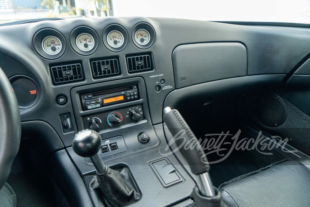 2002 Dodge Viper 2nd Gen - Image 16 of 30