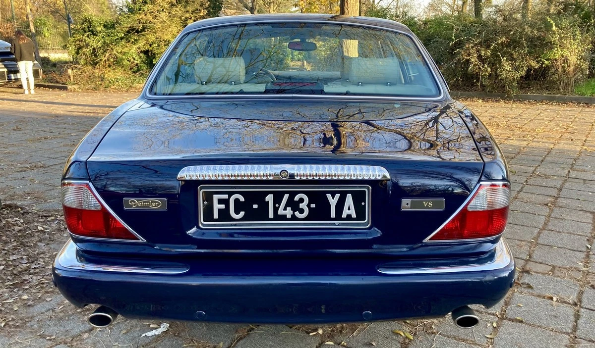 2002 Daimler - Image 8 of 30