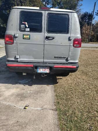 2002 Dodge Ram Van - Image 7 of 7