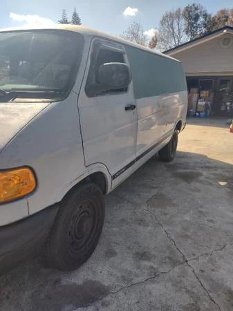 2002 Dodge Ram Van - Image 6 of 7