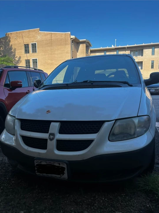 2002 Dodge Caravan - Image 4 of 9