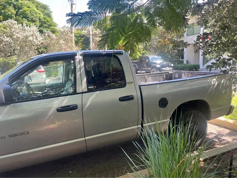 2002 Dodge D150 Club Cab · Long Bed