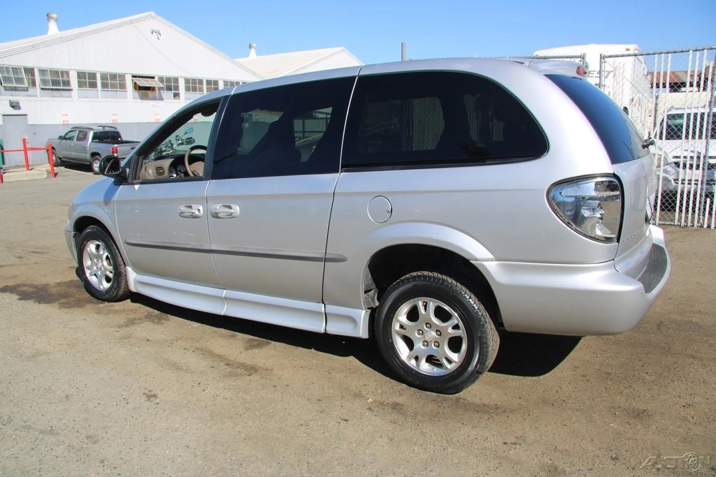 2002 Dodge Caravan - Image 5 of 21